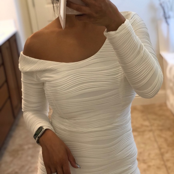 Last one! Sexy White Dress - Picture 4 of 5